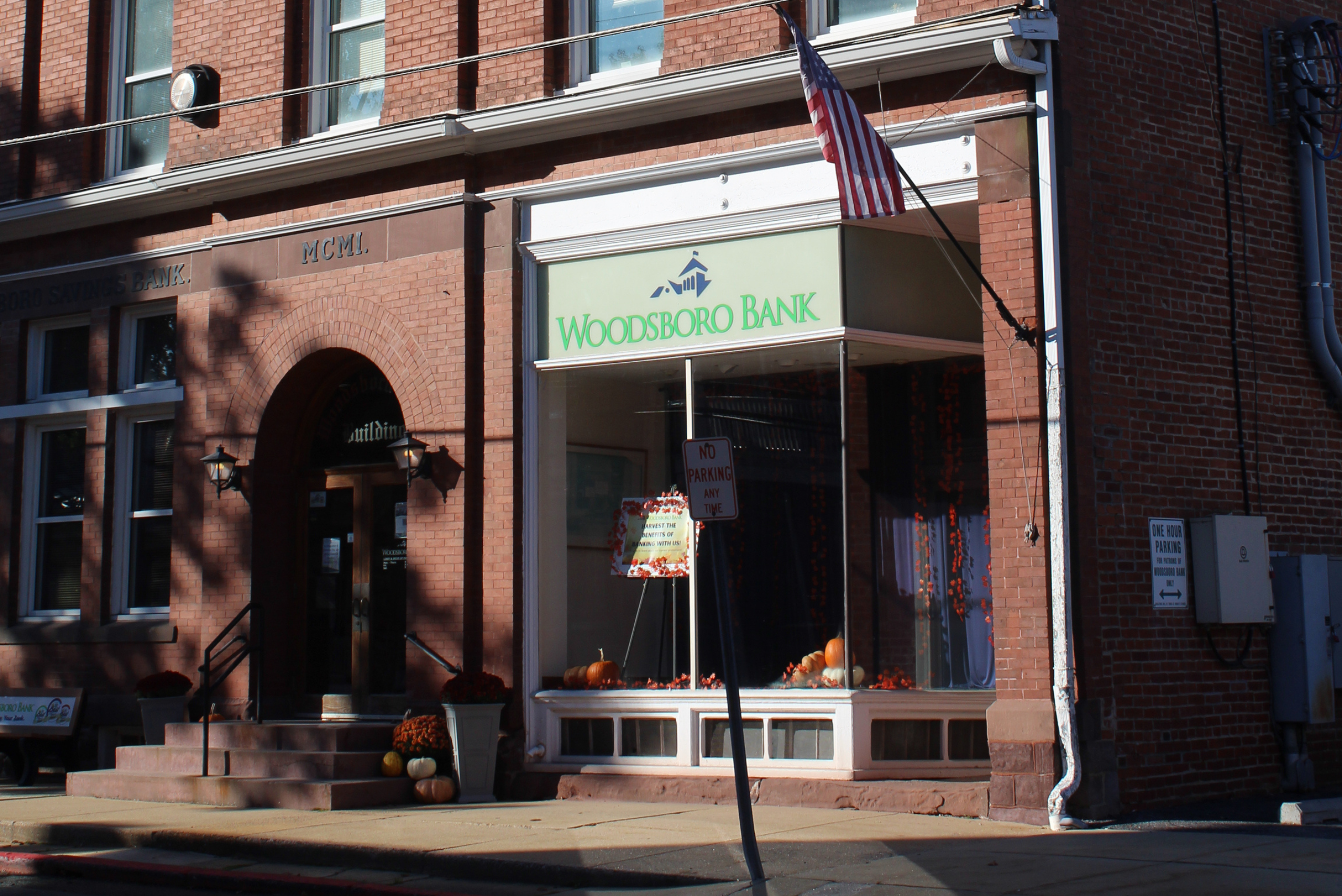 Woodsboro Branch Exterior