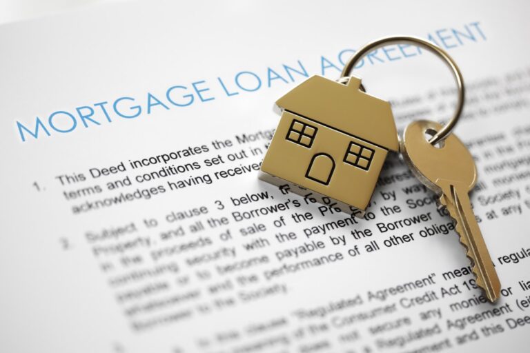 Maryland home mortgage loan contract and keys